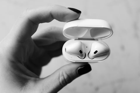Pourquoi mes AirPods ne se connectent pas ? Les solutions rapides