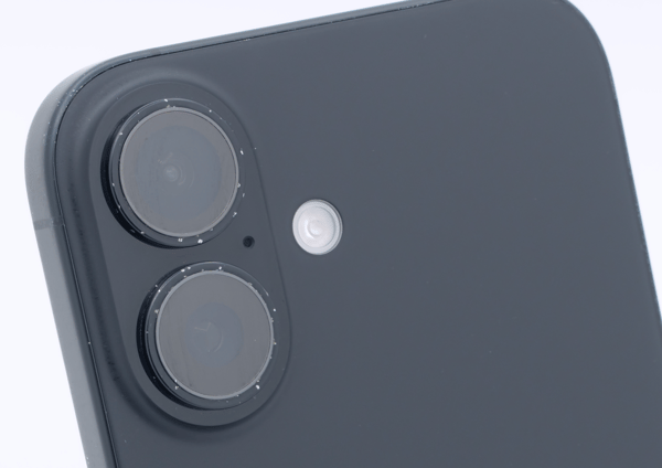 Very Good condition — a typical phone at this grade