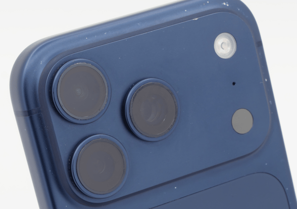 God condition — a typical phone at this grade