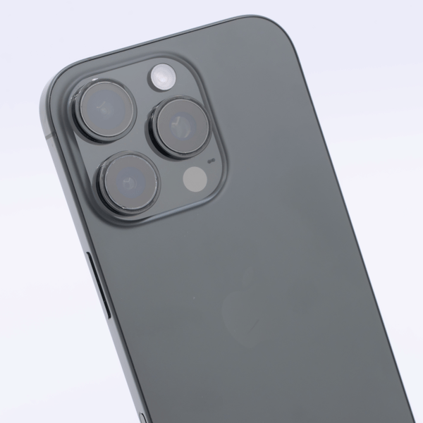 Eccellente condition, body view — the back and frame of a typical phone at this grade