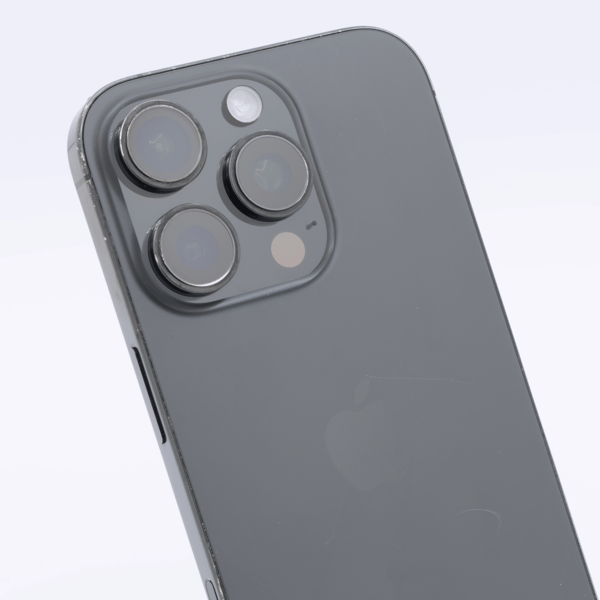 God condition, body view — the back and frame of a typical phone at this grade