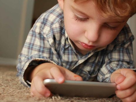 iPhone-vinkit vanhemmille ja lapsille korona-eristäytymiseen